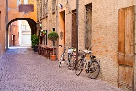 Otto città d’arte italiane da scoprire in bicicletta